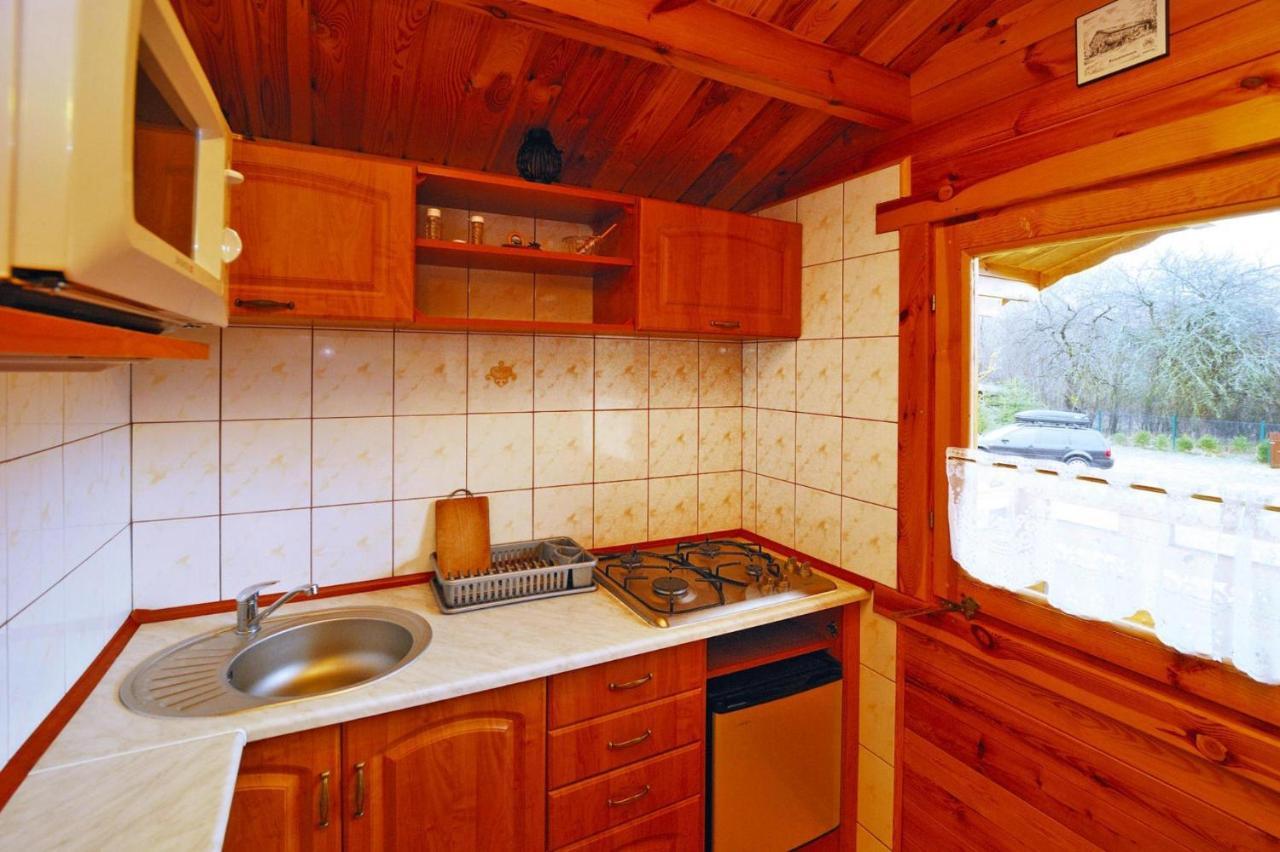Holiday Home Close To The Lake Shore, Dabrowica Dabrowica  Eksteriør billede